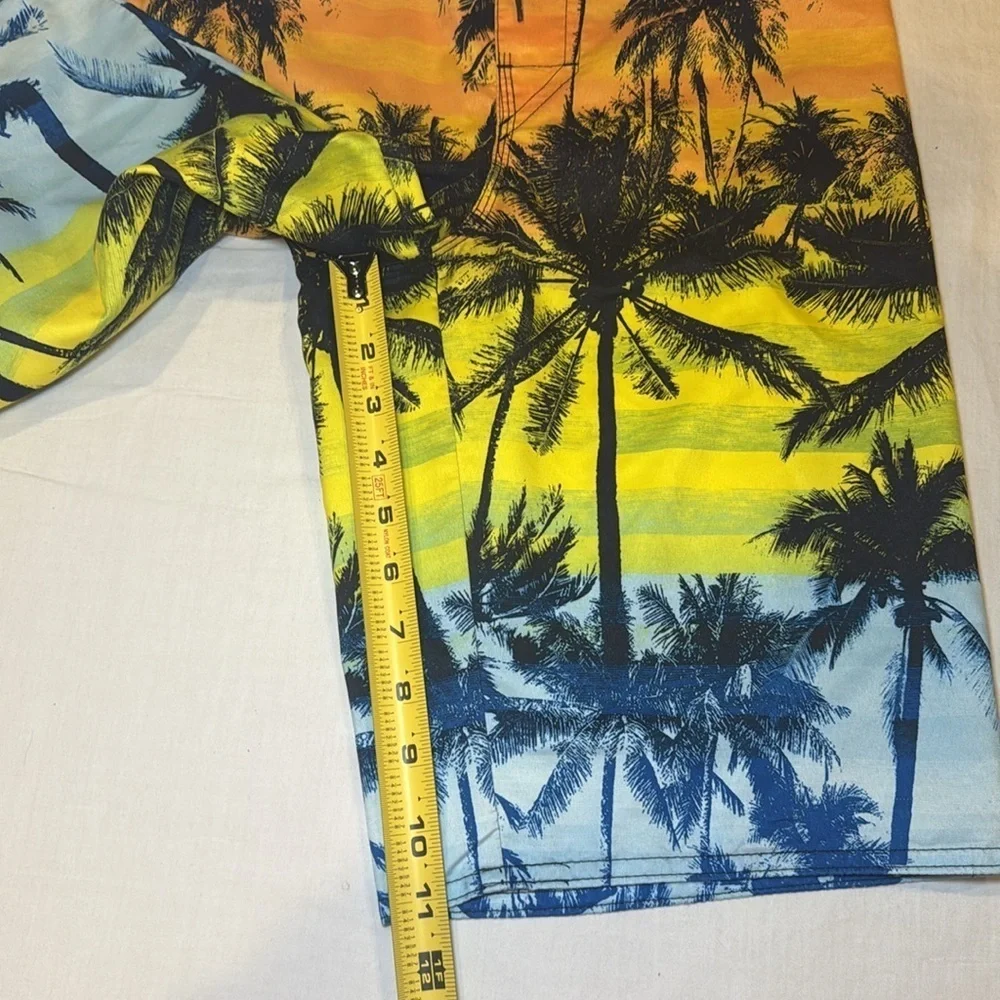 Hang Ten Boy's Multi Tropical Print Ombre Board Shorts  Size Boys Large EUC
